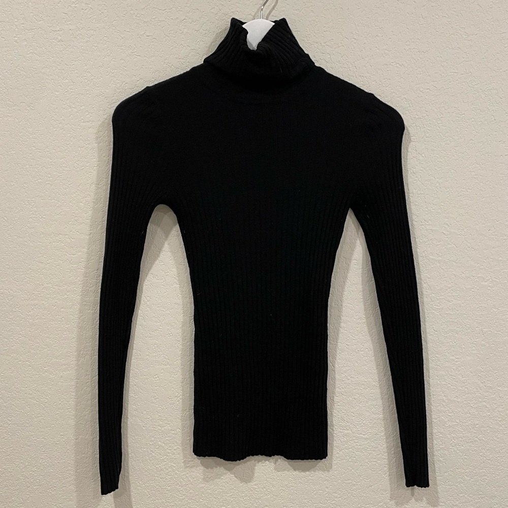 Vintage Express Black Ribbed Merino-blend Turtleneck Sweater (Extra Small) - Picture 2 of 5